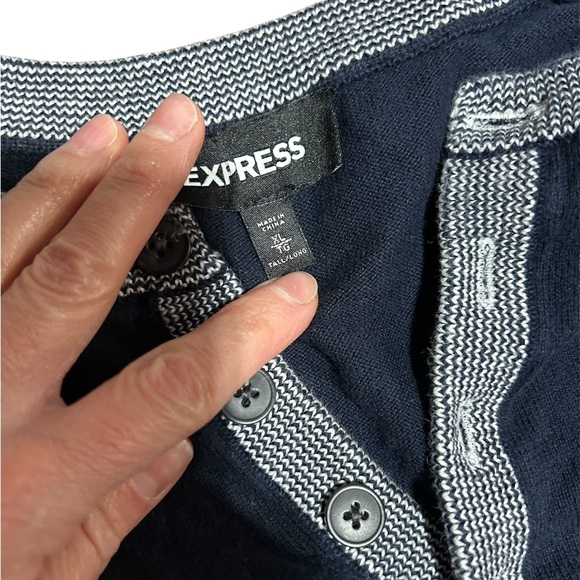 Express Navy Button-Up Henley Size XL - Picture 2 of 3